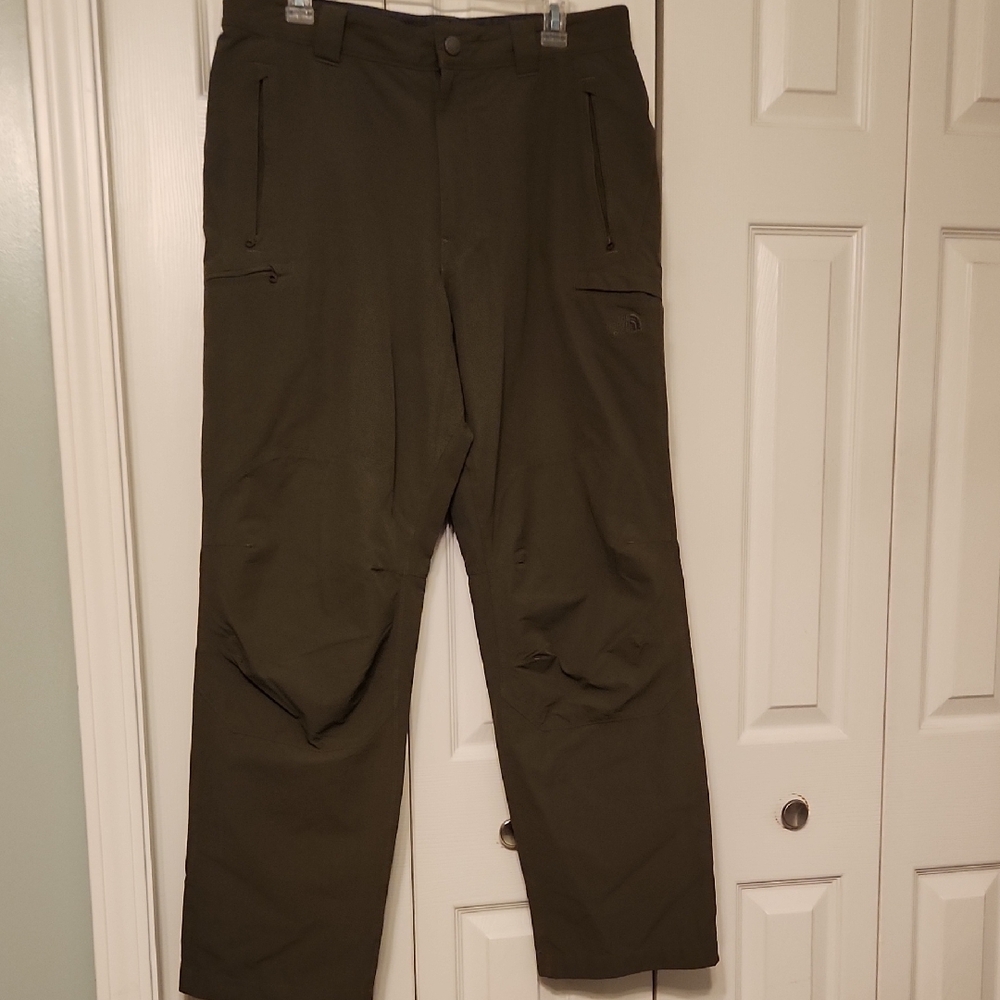 The North Face ATYC Men's Dark Olive Cargo Pants Size 34